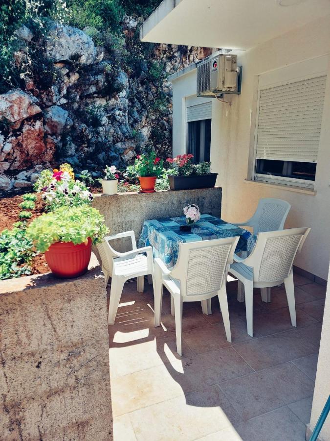 Apartmani Butigan-Tiha Luka เนอุม ภายนอก รูปภาพ