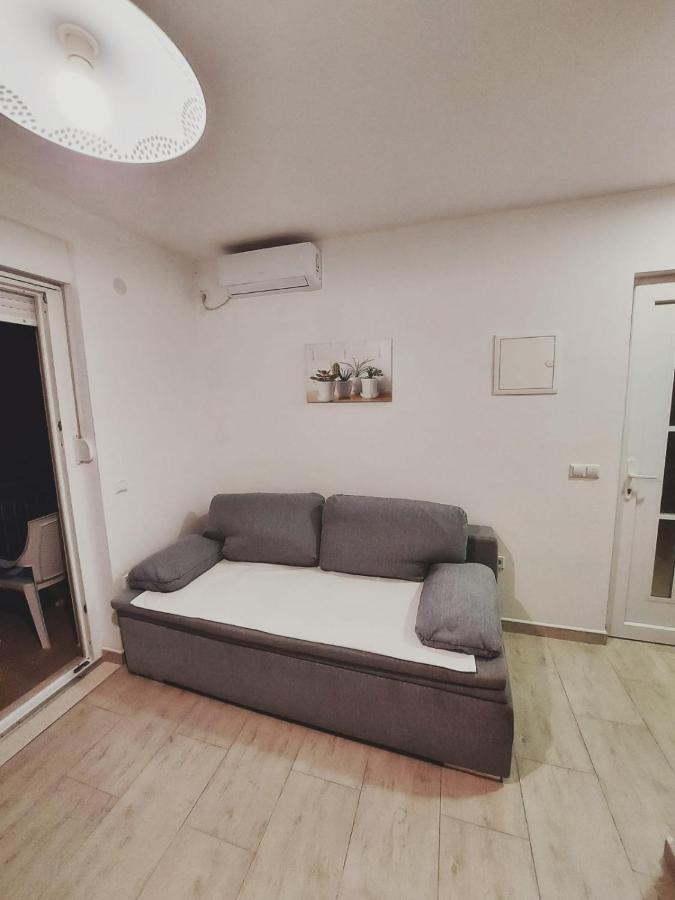 Apartmani Butigan-Tiha Luka เนอุม ภายนอก รูปภาพ
