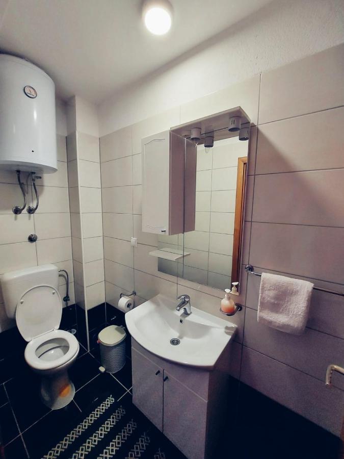 Apartmani Butigan-Tiha Luka เนอุม ภายนอก รูปภาพ
