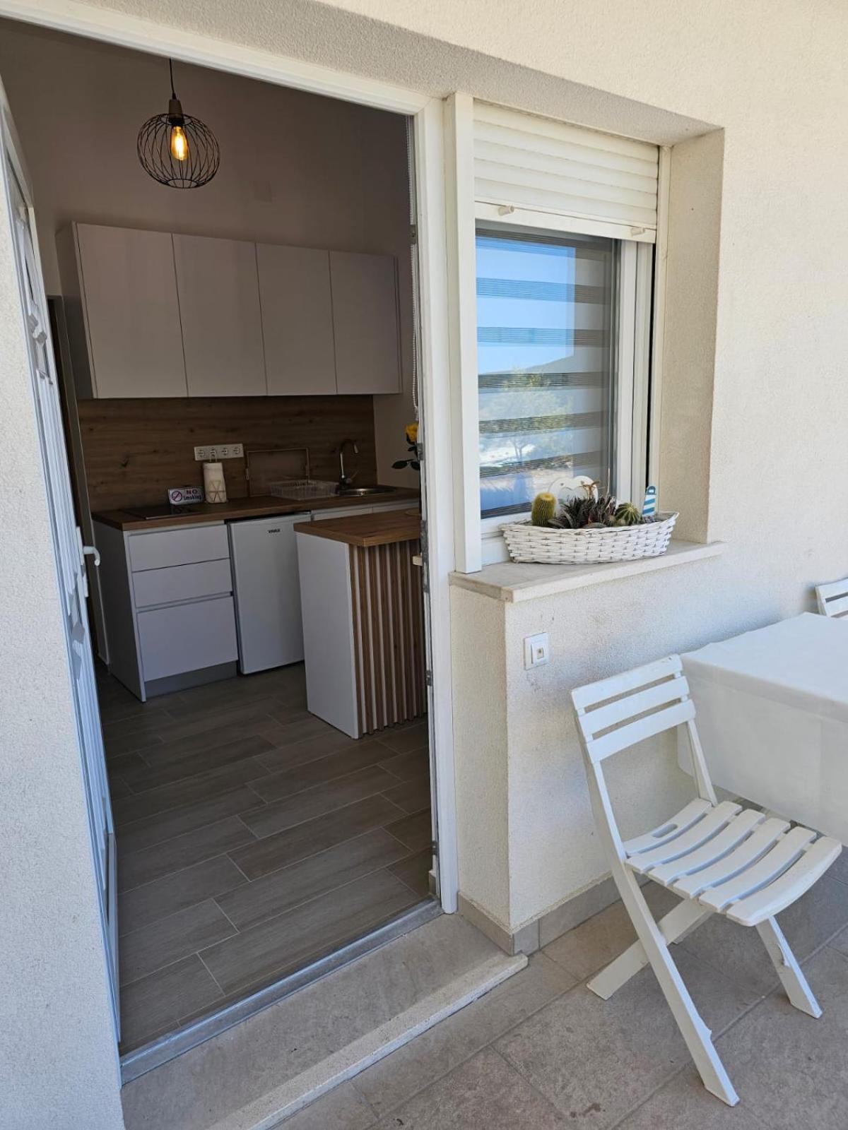 Apartmani Butigan-Tiha Luka เนอุม ภายนอก รูปภาพ